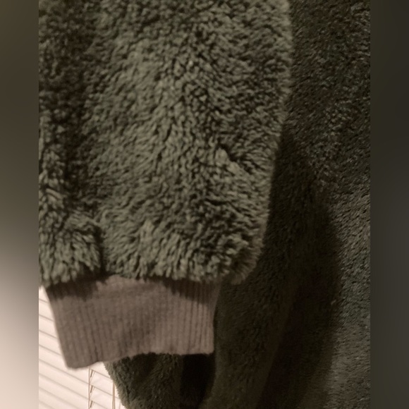 Ladies Size Large Cherish Pullover Green Thick Sweater With Pockets - Picture 6 of 16